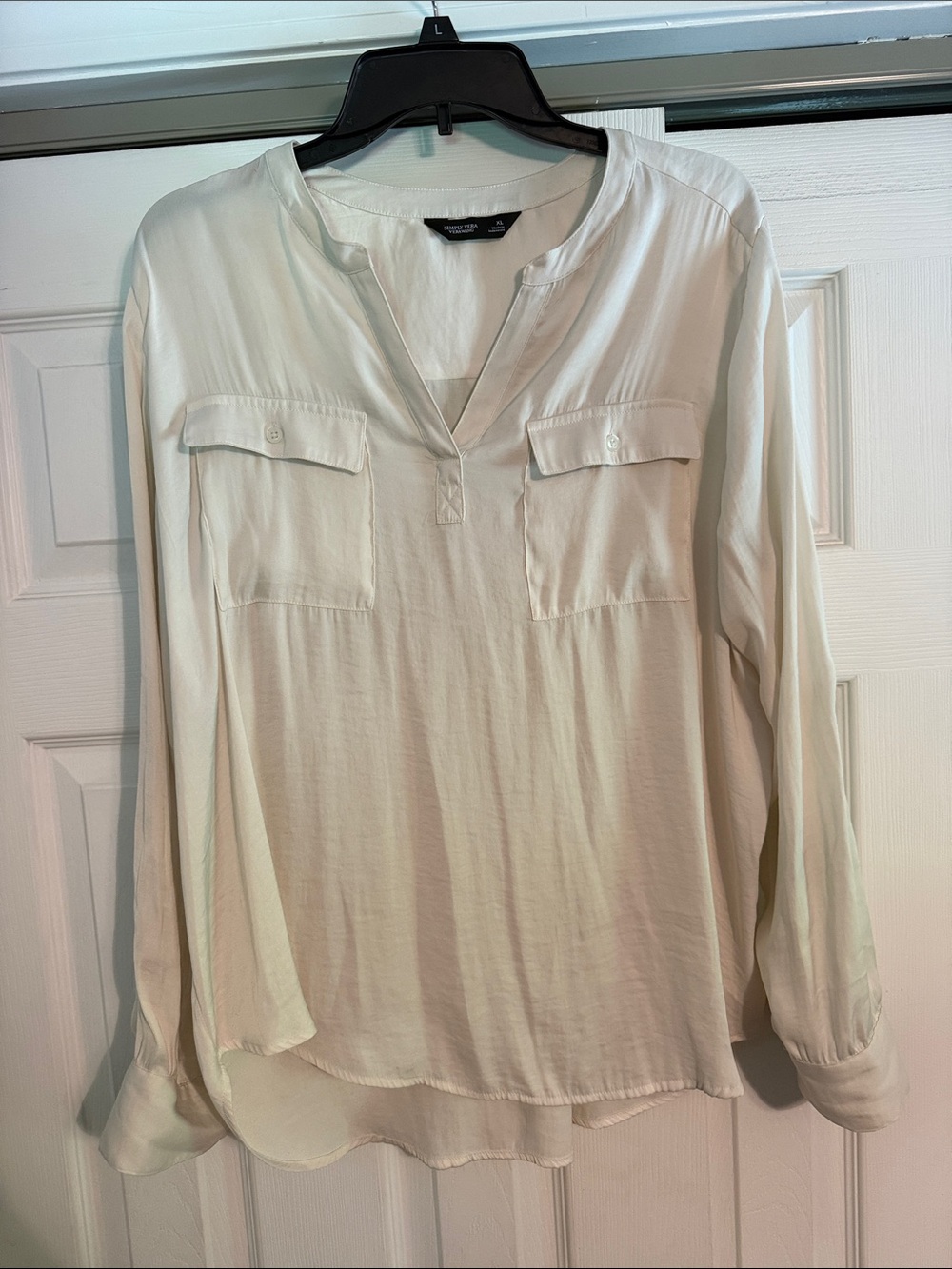Simply Vera Vera Wang Cream Long-Sleeve Pocket V-Neck Blouse